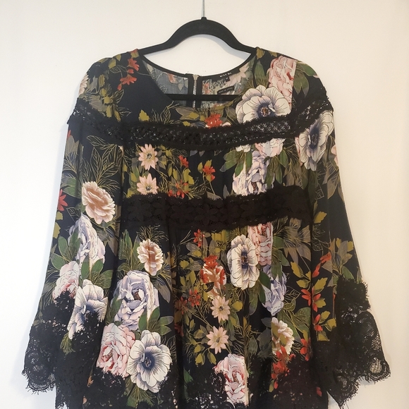 MISS ME Size M 100% Viscose tiered floral bohemian black lace peasant top - Picture 2 of 11